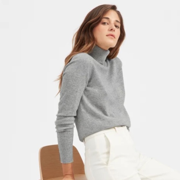 Everlane Sweaters - NWOT Everlane Cashmere Turtleneck Sweater